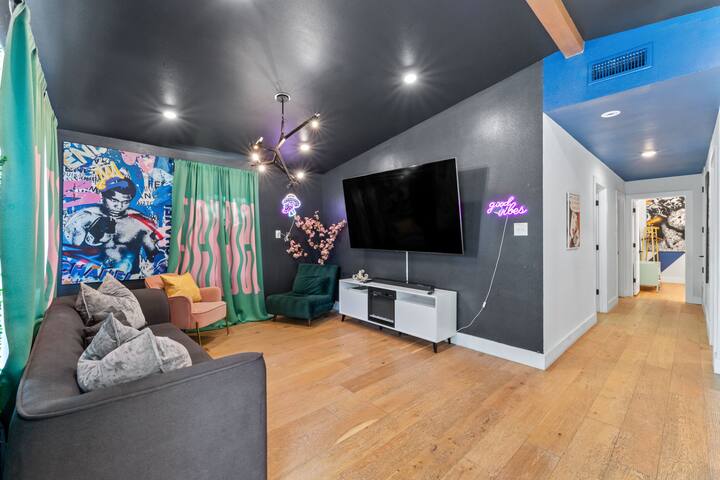 Dream Stay with Pool for up to 20 Guests, Mins to gallery image 4