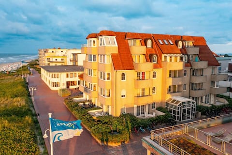 Top performing Airbnb: Beach Villa Marina 02 beach chair by the sea in Wangerooge