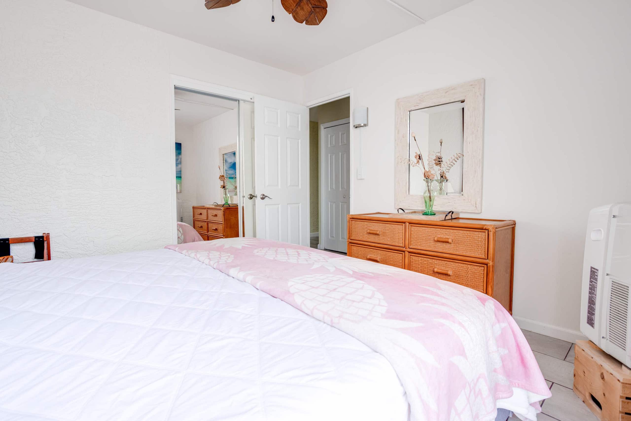 Condo in Kailua-Kona · ★4.74 · 1 bedroom · 2 beds · 1 bath - Image 13