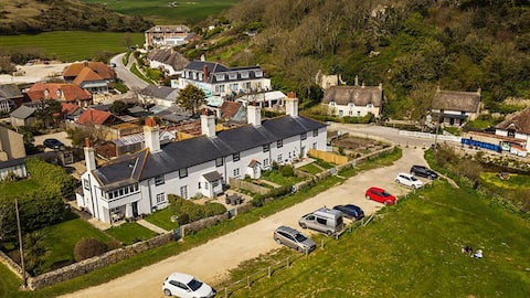 No. 7 Coastguards Cottage