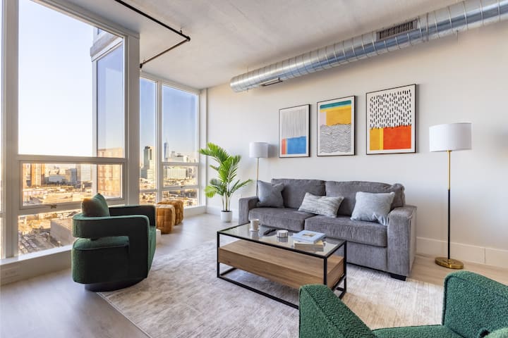 Chique Loft 15 Min from NYC with City View & Pool