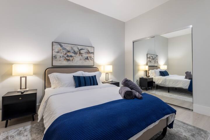 Chique Loft 15 Min from NYC with City View & Pool gallery image 5