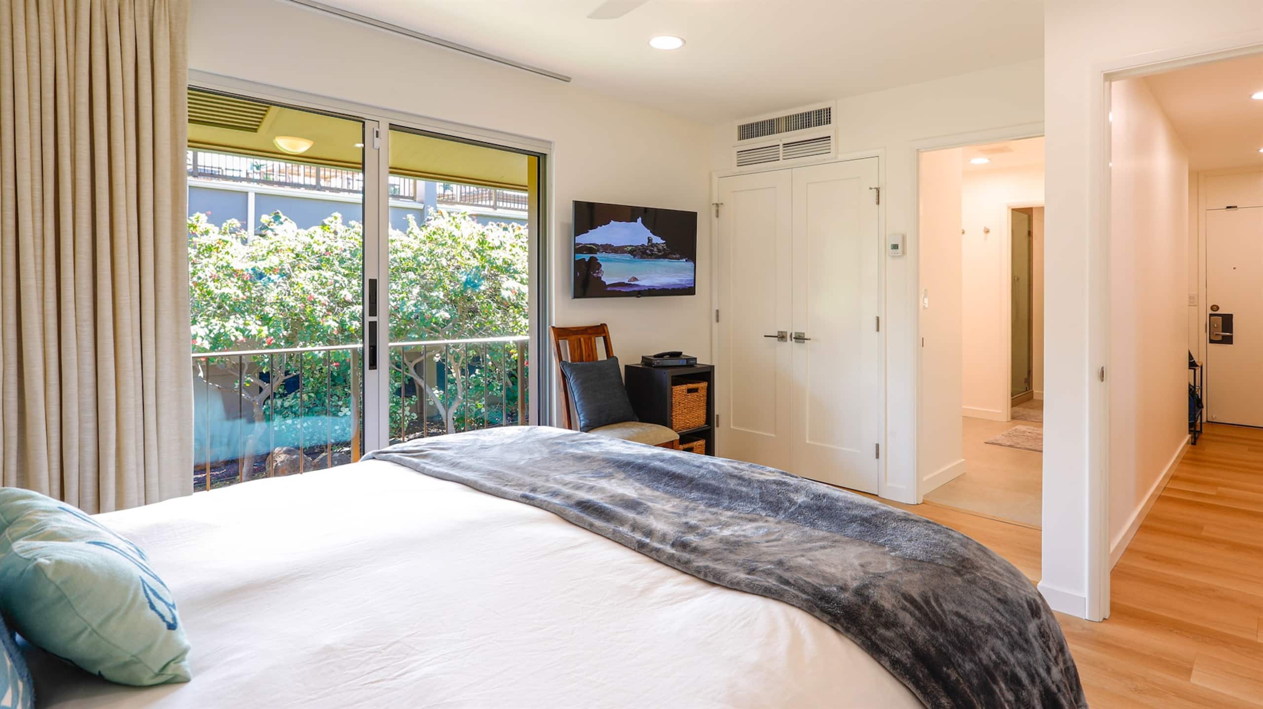 Condo in Lahaina · ★5.0 · 2 bedrooms · 3 beds · 2 baths - Image 37
