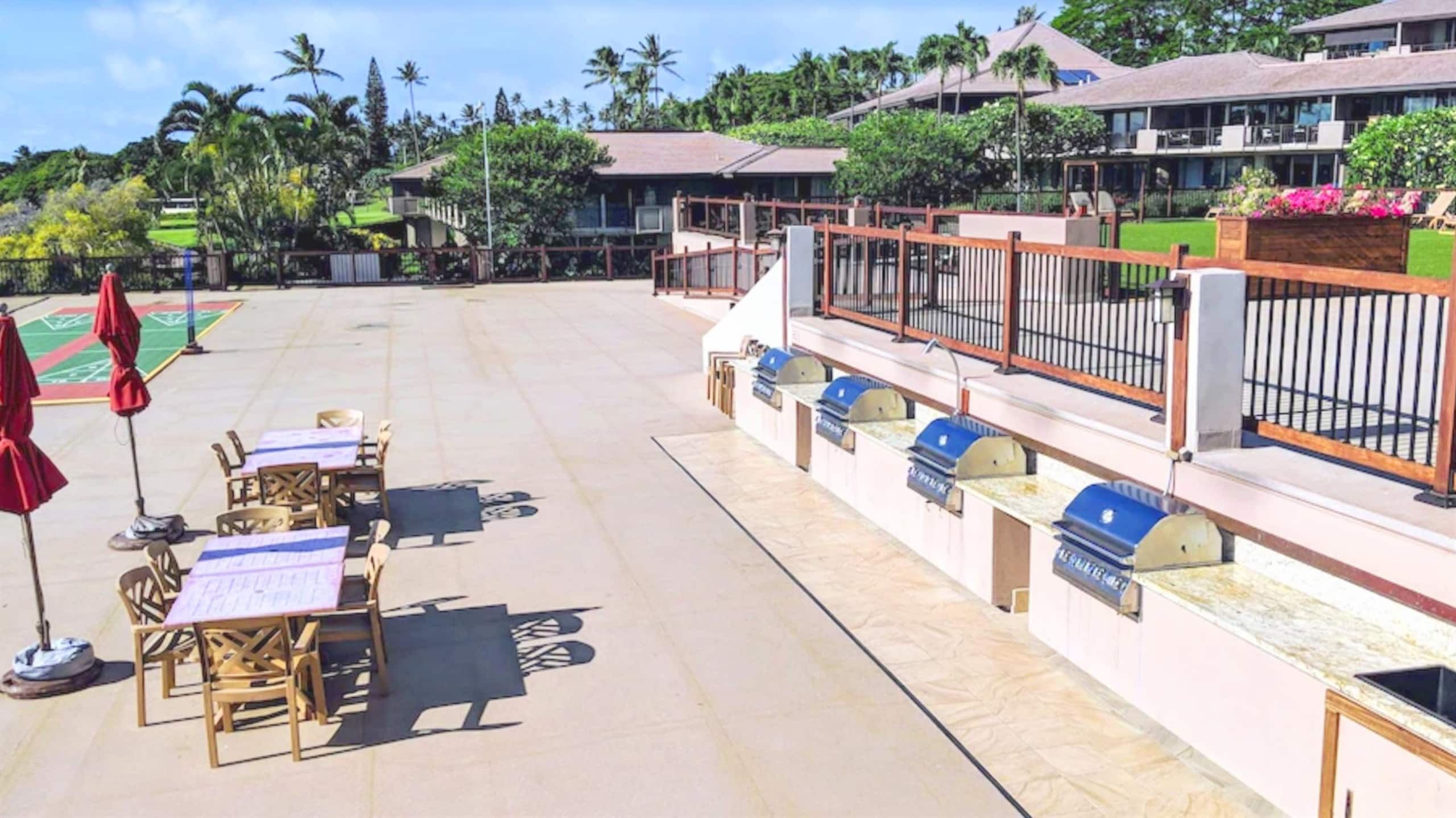 Condo in Lahaina · ★5.0 · 2 bedrooms · 3 beds · 2 baths - Image 49