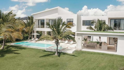 Hacienda A-71 Villa Zaza 7-Bedroom with golf view