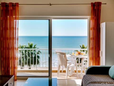 3bdr beachfront apartment Canto do Mar