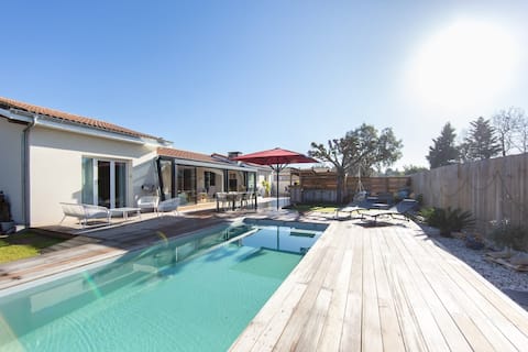 Villa Goya in Ares with private pool