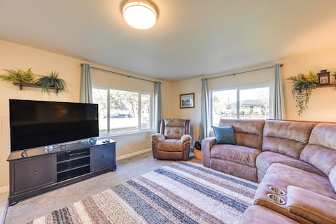 Family-Friendly Cottage w/ Playground in Centralia