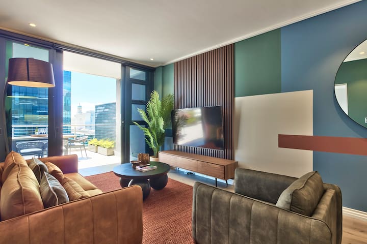 Sophisticated Stay: Pool, Gym & Terrace