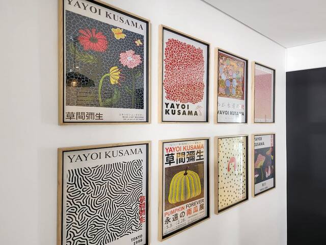 Zesty Modern 2 Bed In Vibrant De Waterkant gallery image 4