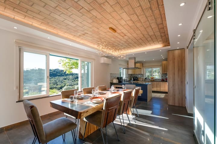 GestHomes By Alexandra & Pedro managed Airbnb listing 3
