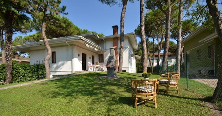 Magnifique Villa Dans Un Environnement Calme Et Dé - Lignano Sabbiadoro