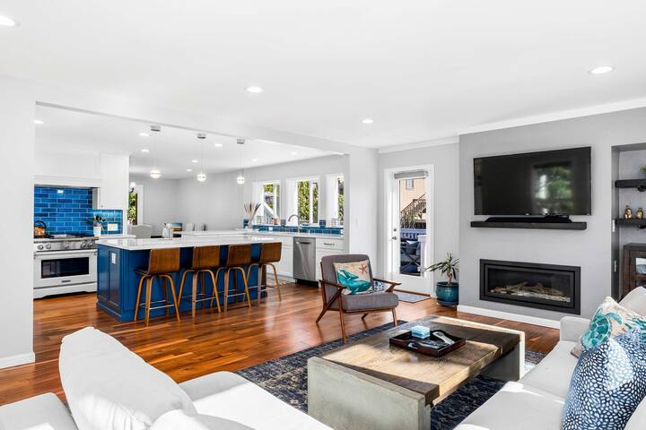 Spacious House in Walking Distance to the Beach gallery image 2