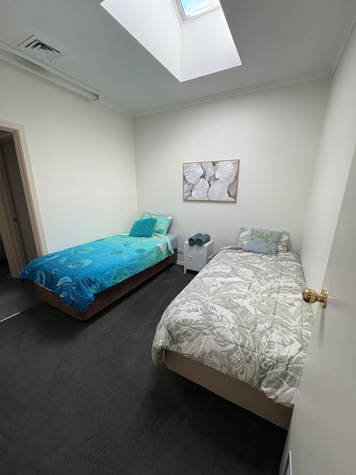 RoantreeHouse חדר שינה יחיד קינג סייז 3