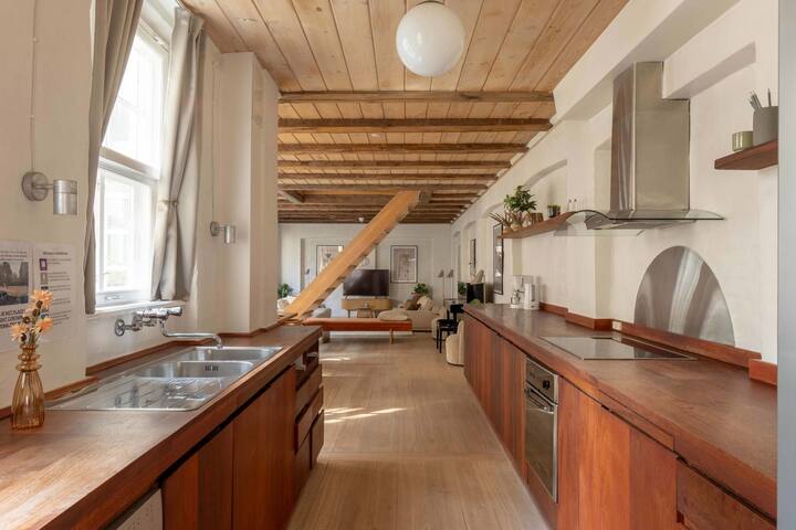 Charming 4BR Duplex in Nørrebro gallery image 4