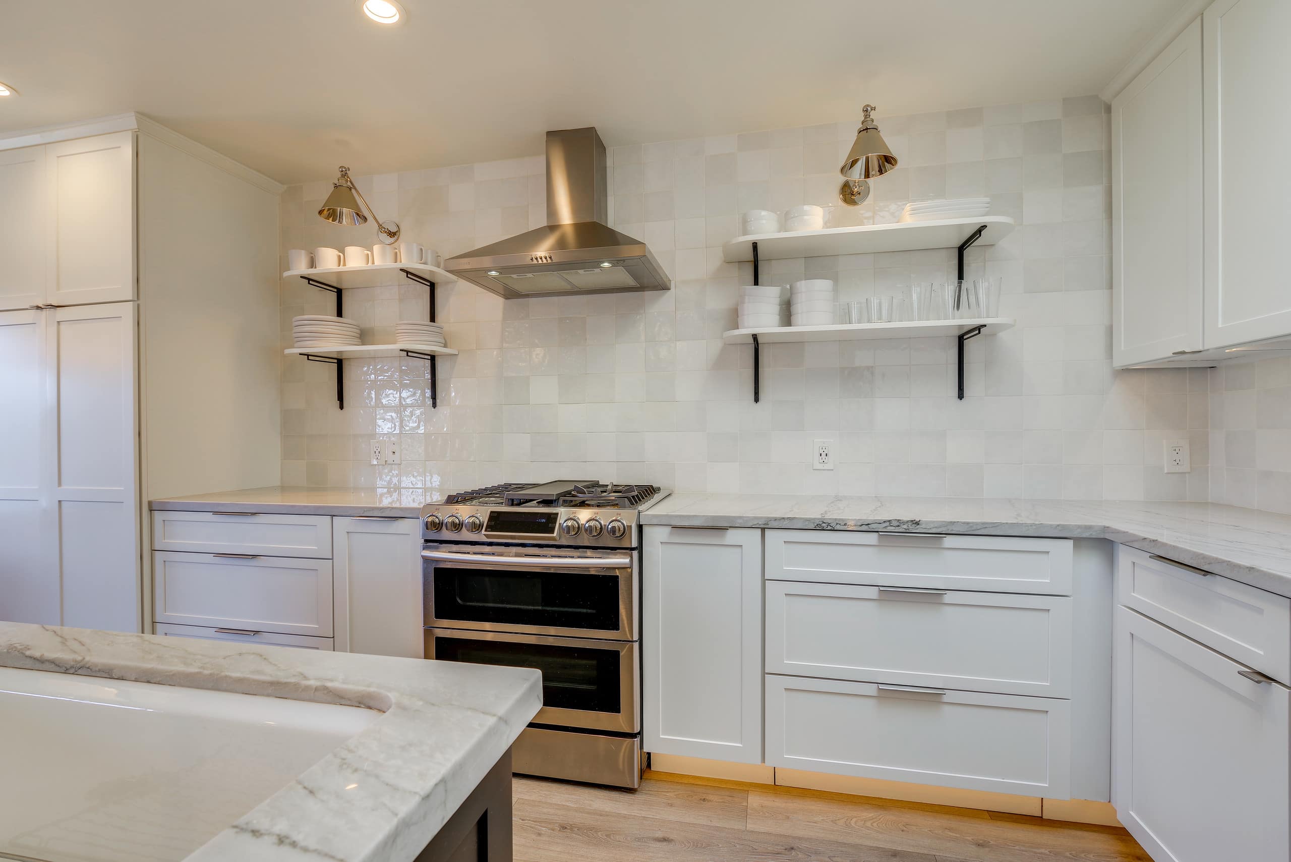 Home in San Francisco · ★4.8 · 4 bedrooms · 4 beds · 3 baths - Image 8