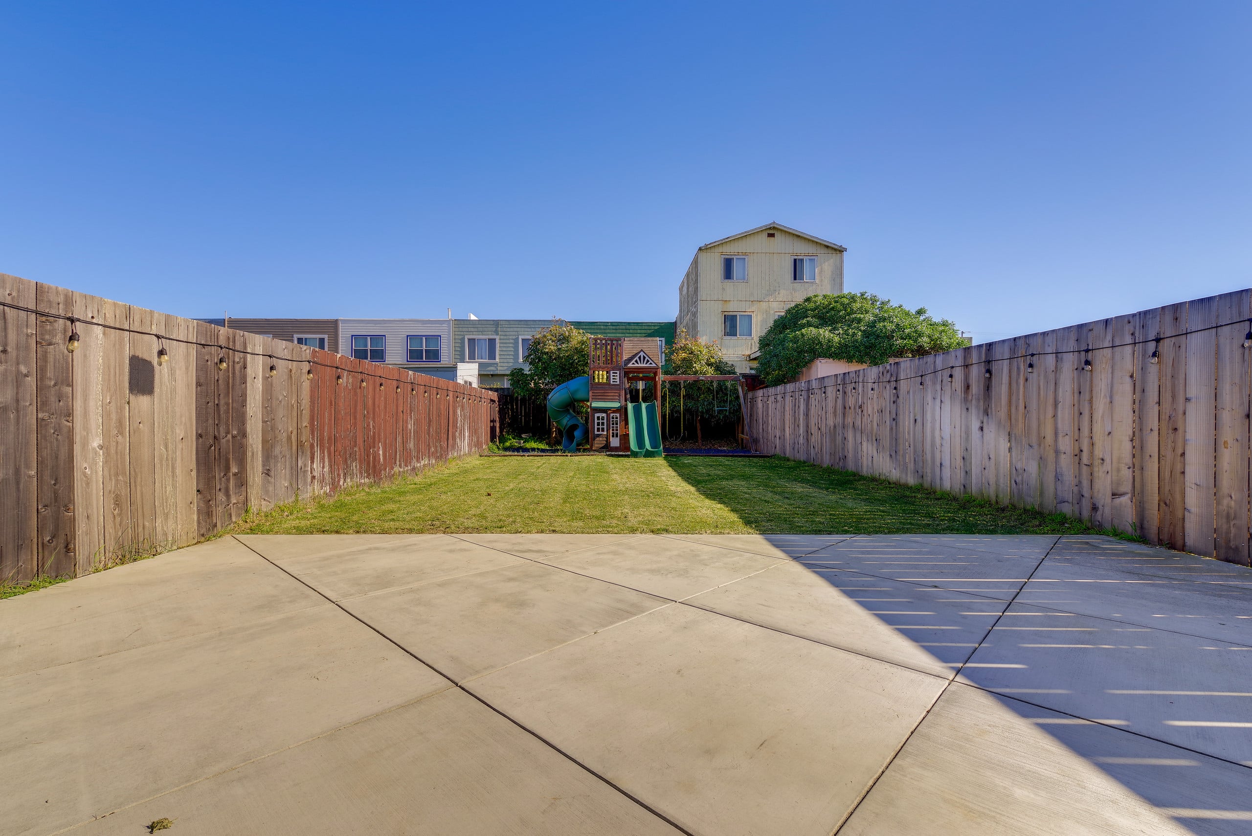 Home in San Francisco · ★4.8 · 4 bedrooms · 4 beds · 3 baths - Image 2
