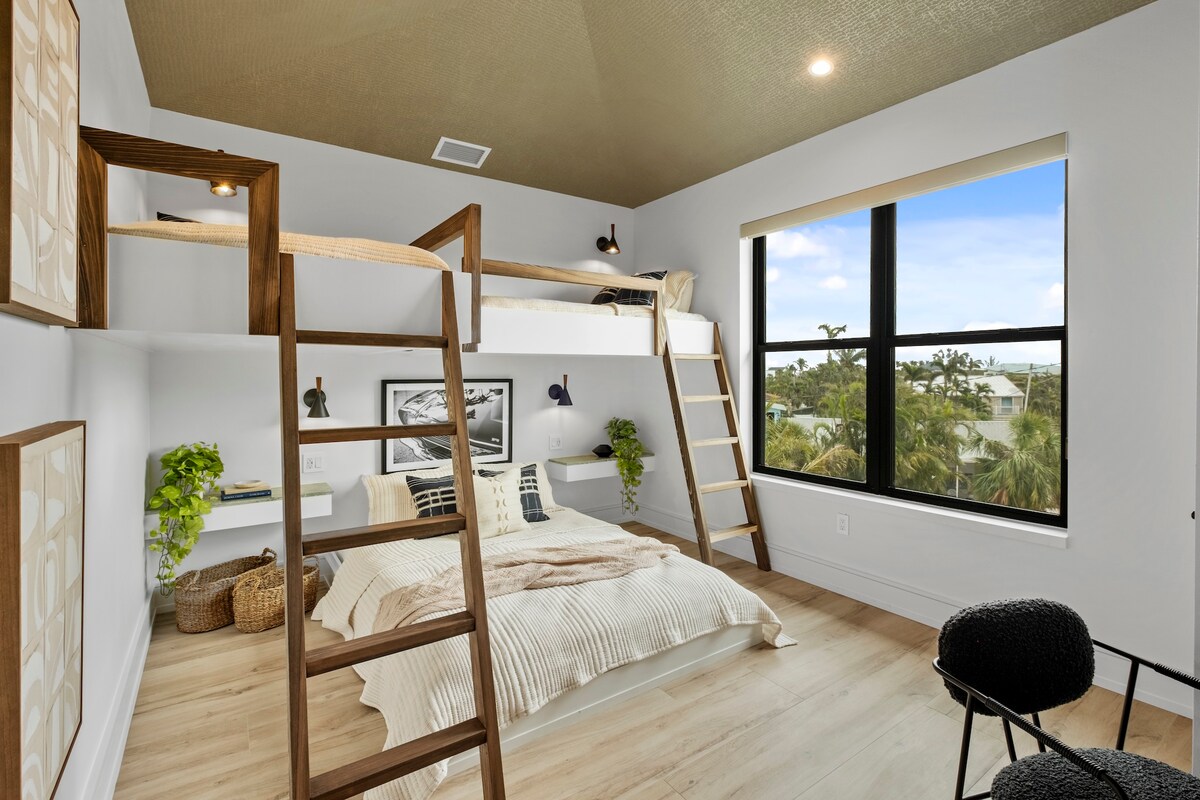 Tercer dormitorio, literas con camas de una plaza