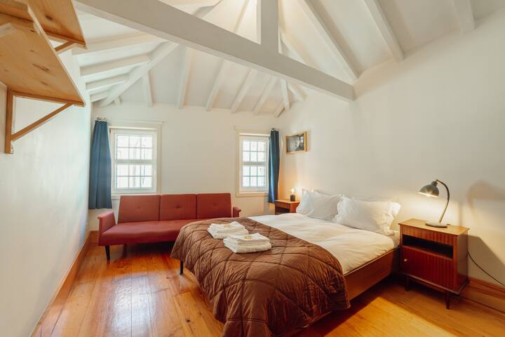 Historical Duplex with Terrace by Hosty gallery image 3