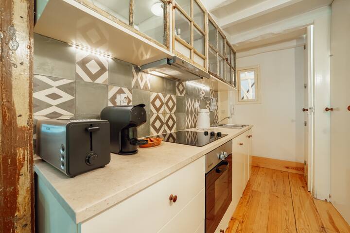 Historical Duplex with Terrace by Hosty gallery image 5