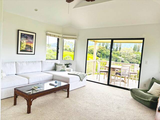 Hanalei Bay Villas 19, mountain & distant bay view gallery image 2