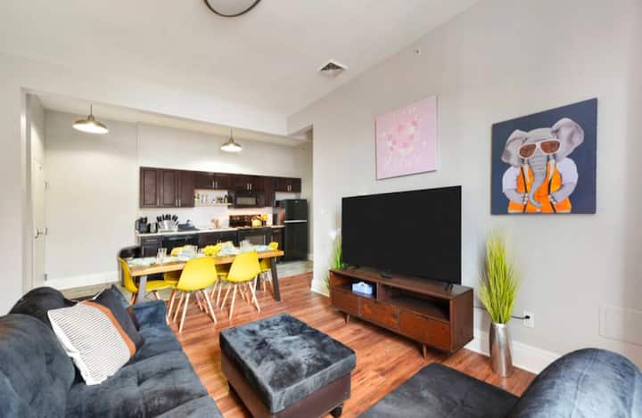 Centrally Located Steel City Terrace Retreat - Pittsburgh, PA