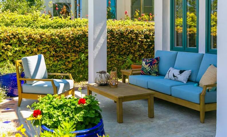 Last Minute Deals/A/C/Hot Tub/Close to All gallery image 2