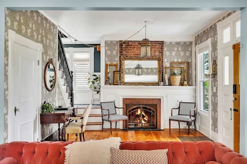 Spacious Home w/ Yard & Patio, 2 Mi to Dtwn Troy