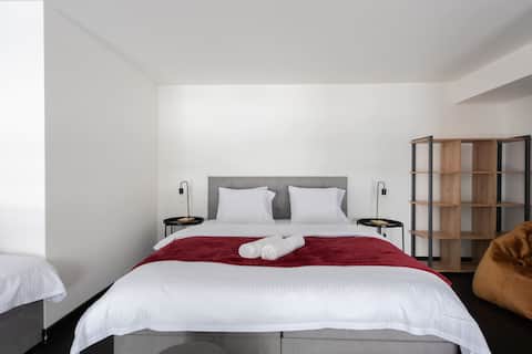 Apartment with a beautiful view in Art Deco style