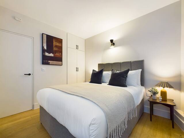 Modern and Homely Apartment in Piccadilly Circus gallery image 3