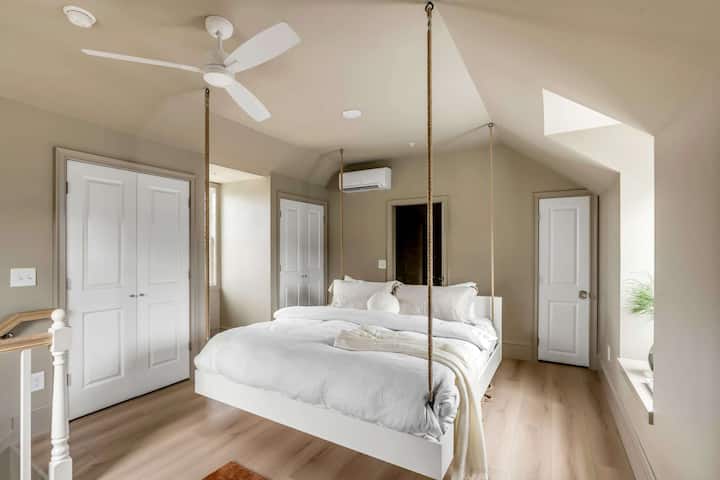Bright 3bd Home W. Parking, Near King St - Charleston, SC