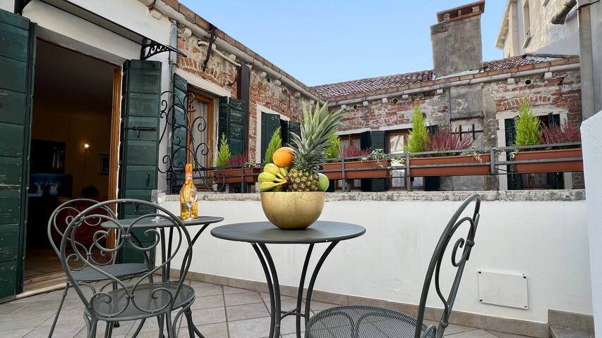 Apartment Bovolo Terrace St. Mark gallery image 3