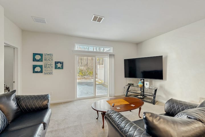 Friendship Creek Pet Friendly Townhome Shared Pool - Bethany Beach, DE