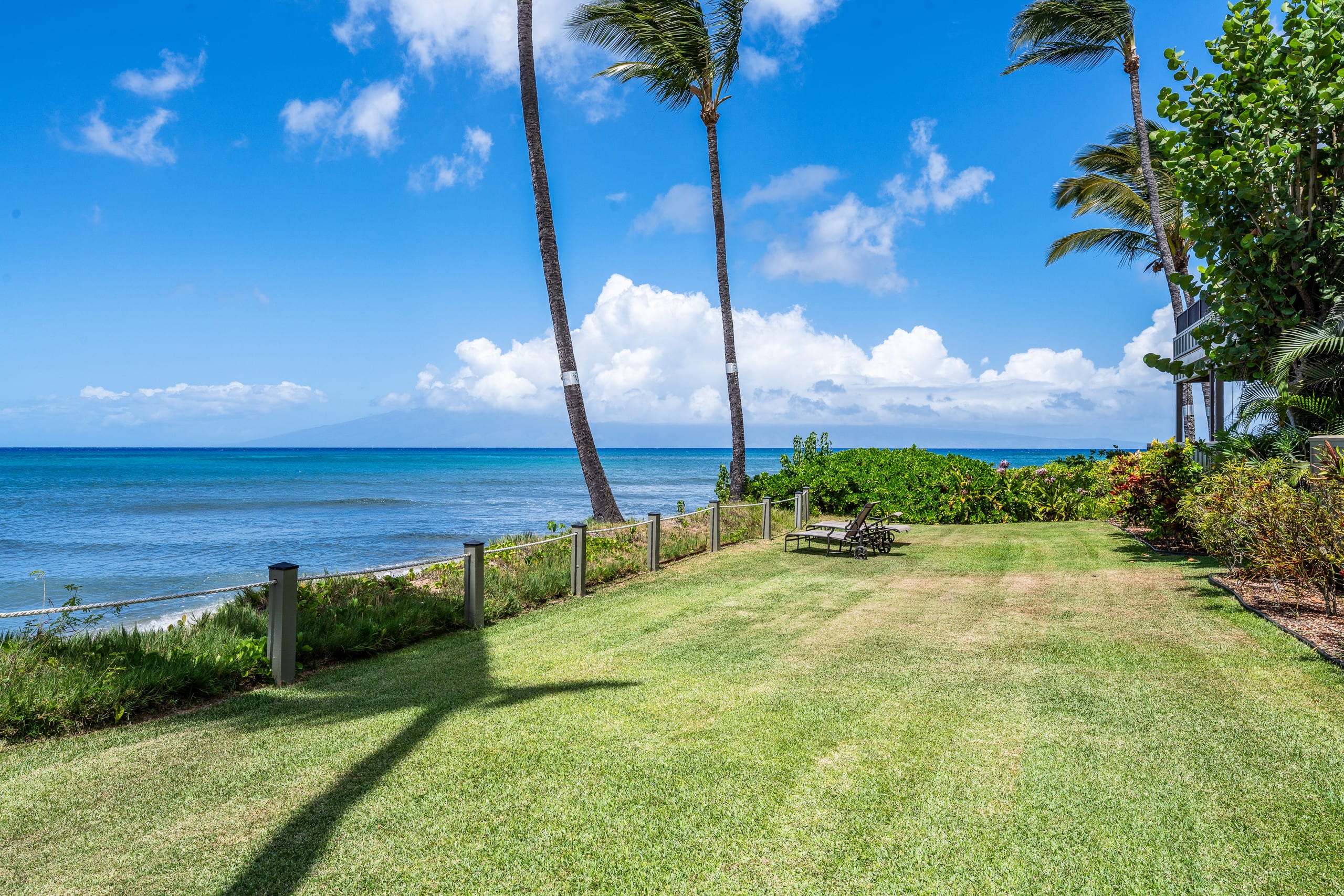 Condo in Lahaina · ★5.0 · 2 bedrooms · 4 beds · 2 baths - Image 42