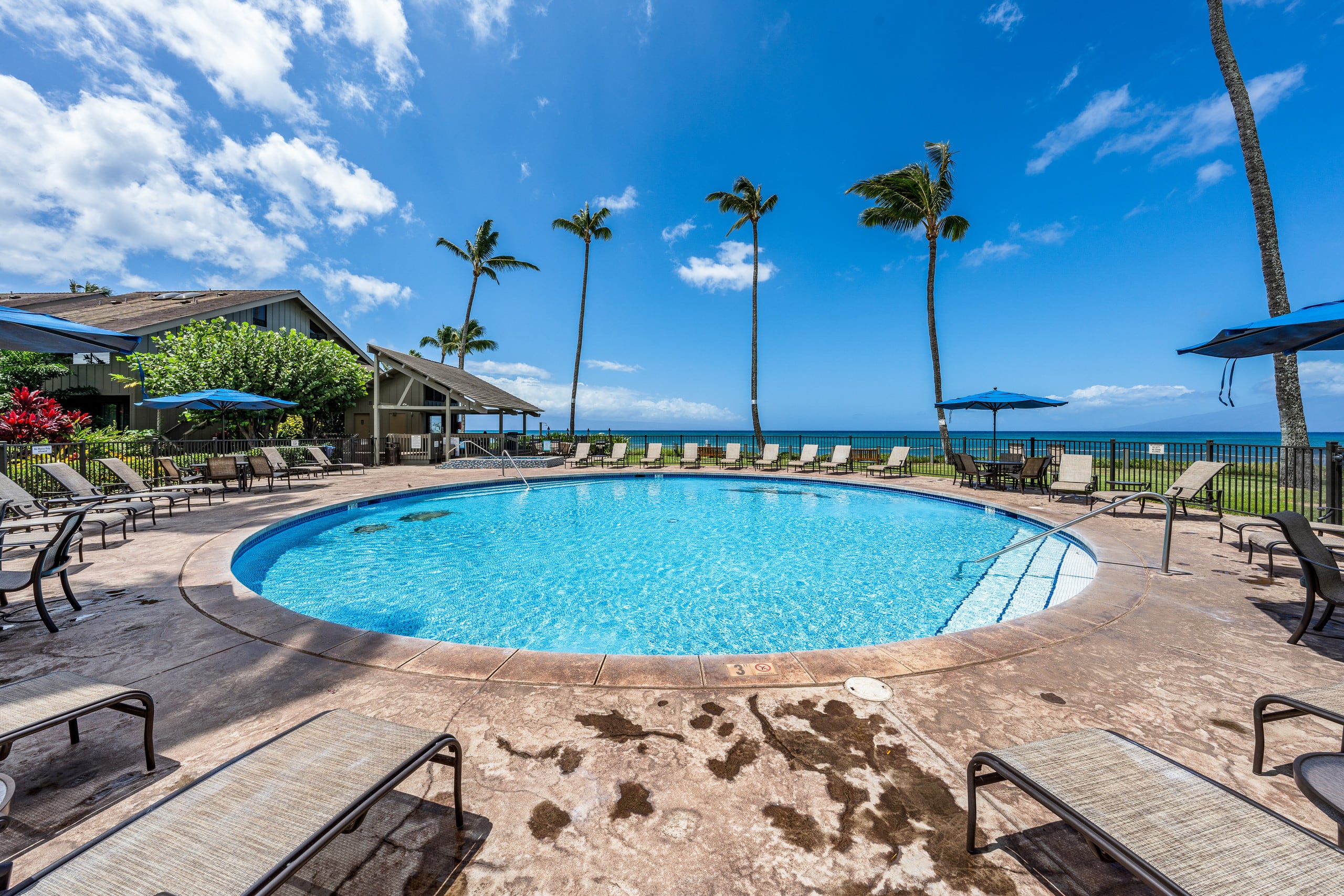 Condo in Lahaina · ★5.0 · 2 bedrooms · 4 beds · 2 baths - Image 34