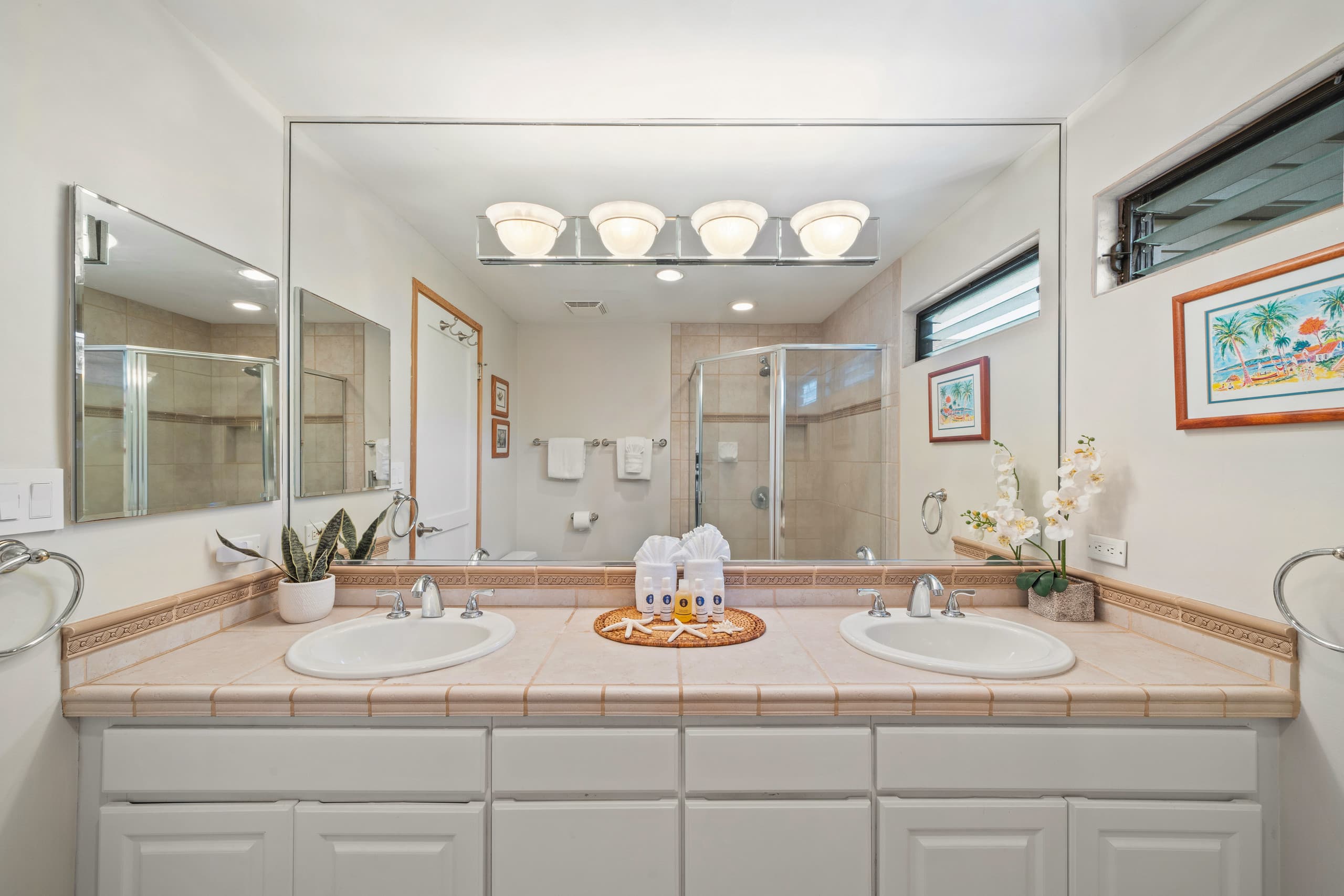 Condo in Lahaina · ★4.94 · 2 bedrooms · 4 beds · 2 baths - Image 21