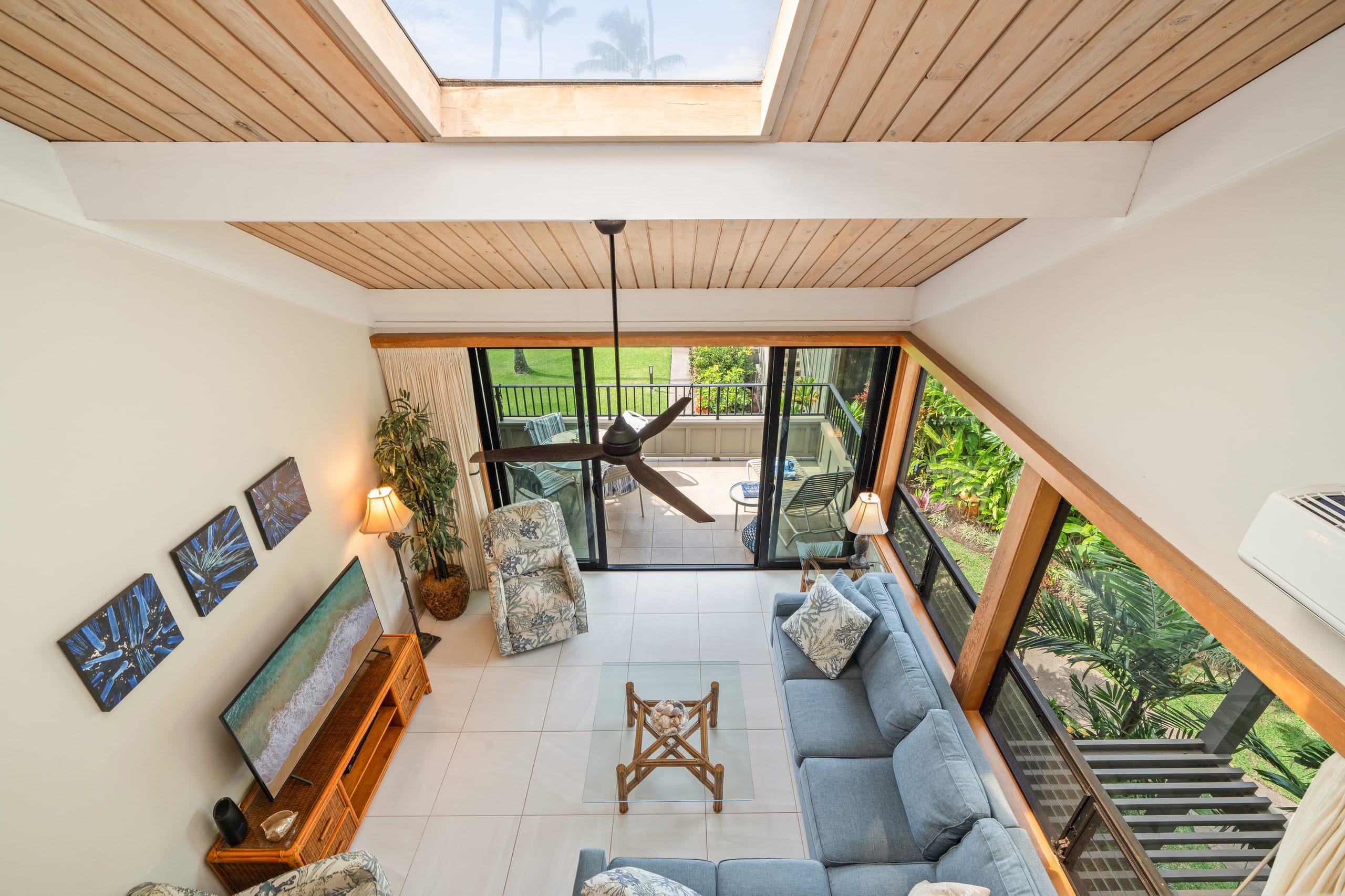 Condo in Lahaina · ★4.94 · 2 bedrooms · 4 beds · 2 baths - Image 14