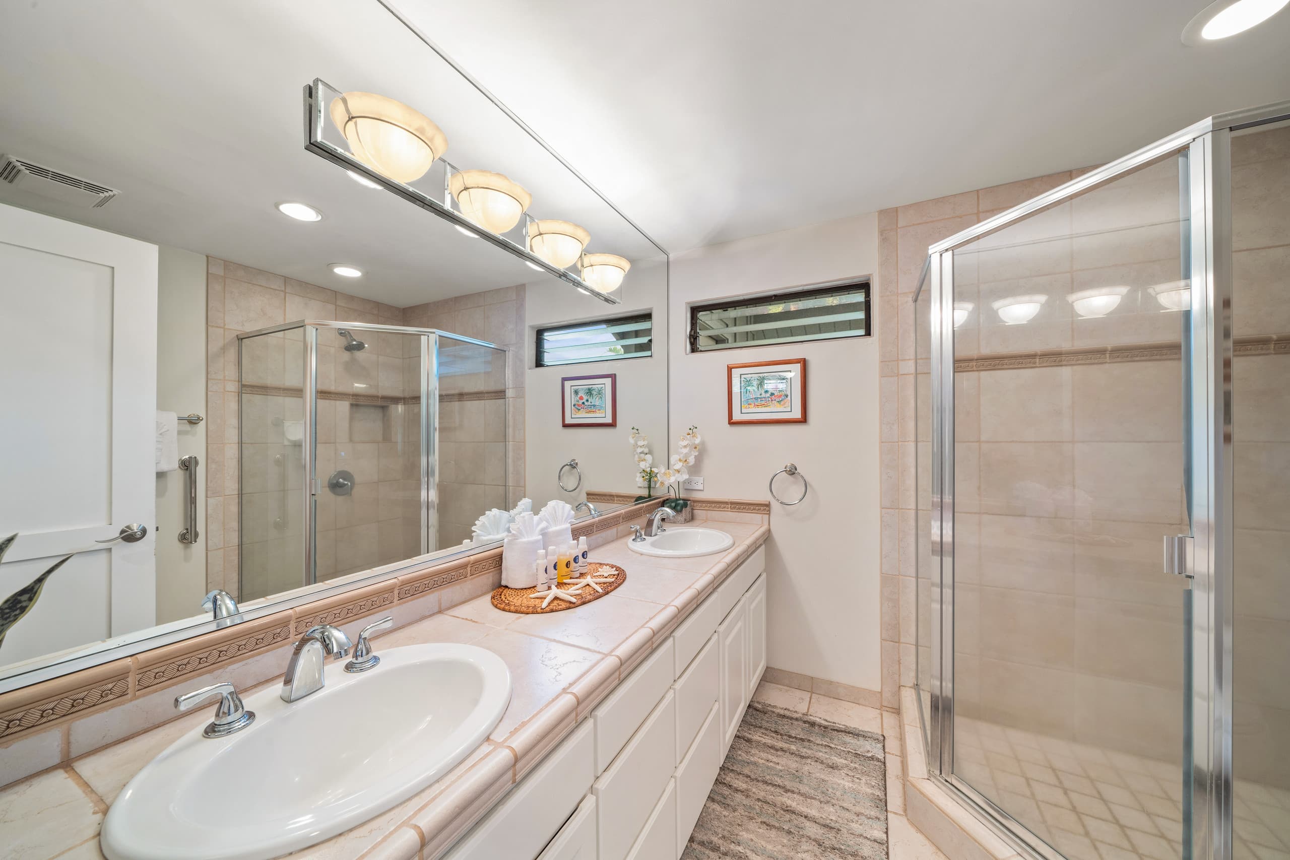 Condo in Lahaina · ★4.94 · 2 bedrooms · 4 beds · 2 baths - Image 22