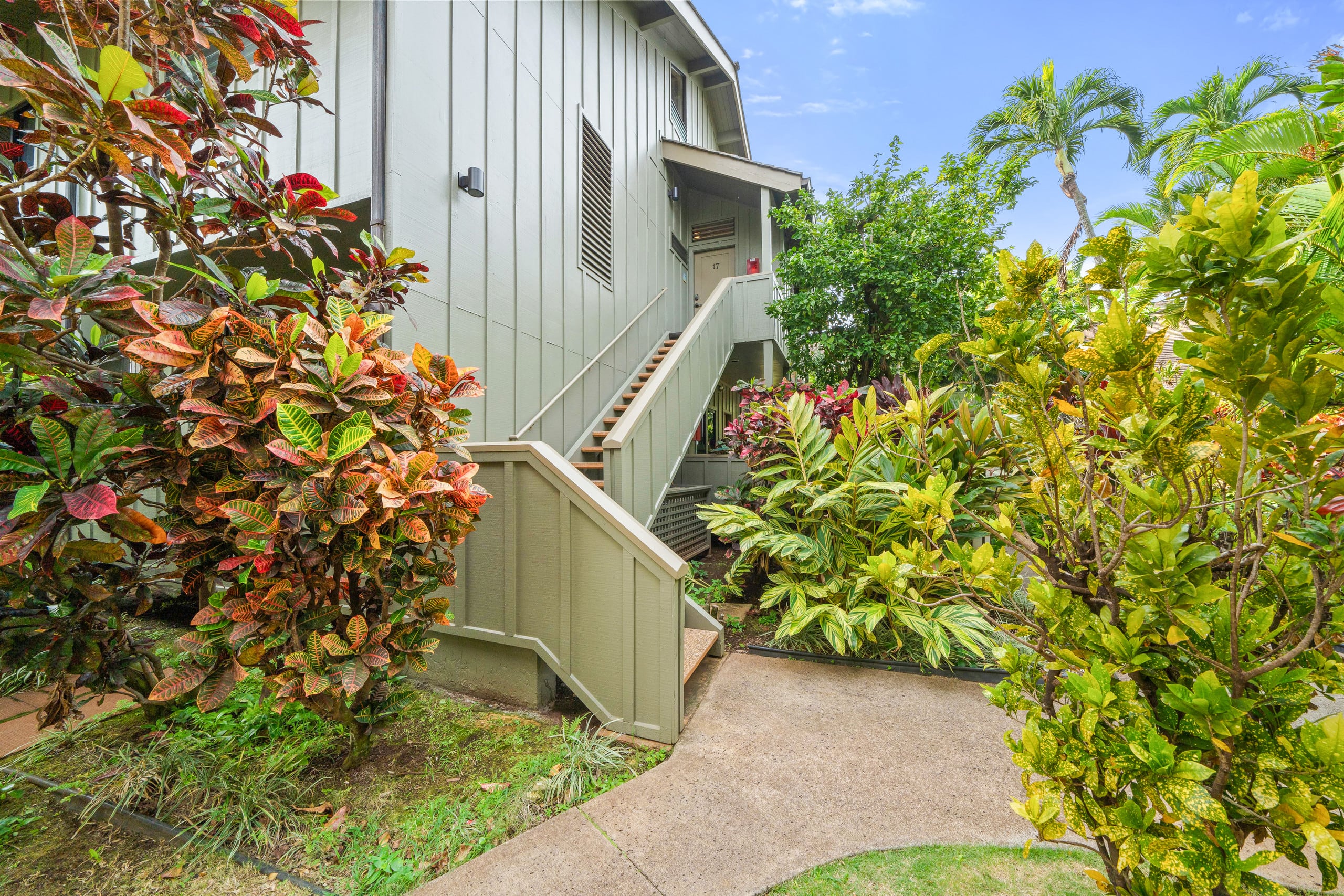 Condo in Lahaina · ★4.94 · 2 bedrooms · 4 beds · 2 baths - Image 31