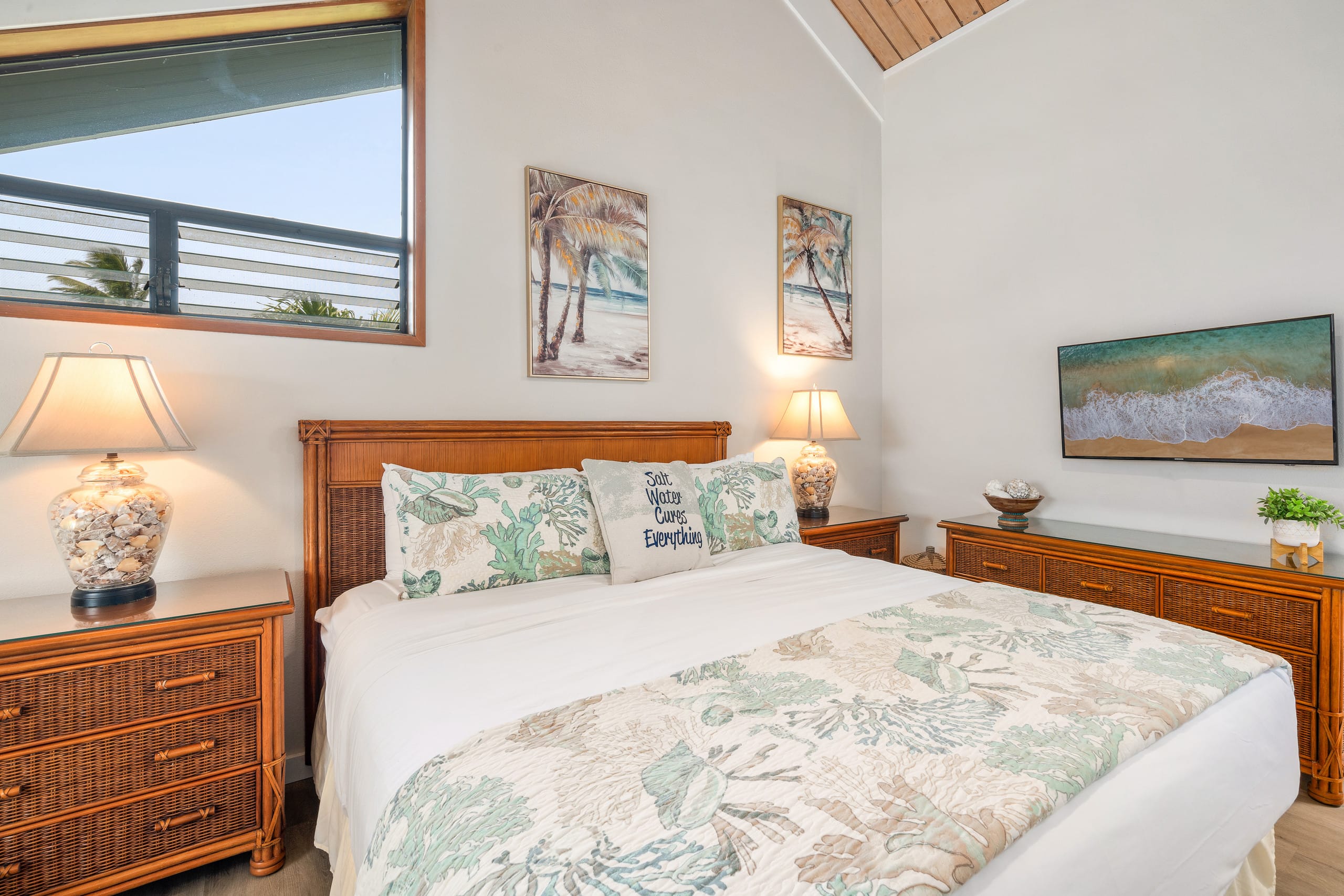 Condo in Lahaina · ★4.94 · 2 bedrooms · 4 beds · 2 baths - Image 10