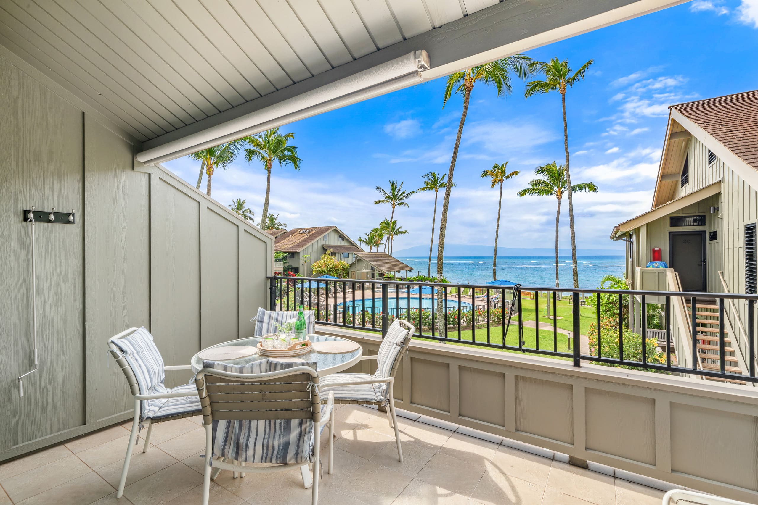 Condo in Lahaina · ★4.94 · 2 bedrooms · 4 beds · 2 baths - Image 28