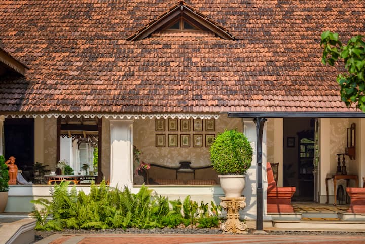 Exterior: Property