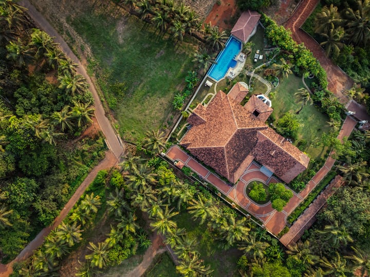 Exterior: Property