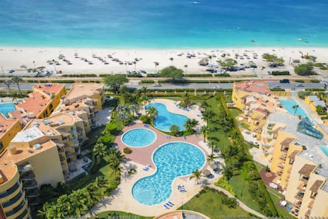 Luxury Eagle Beach Condo | Oceania 361 by Bocobay