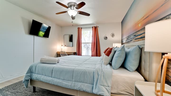 Habitación secundaria con cama tamaño king