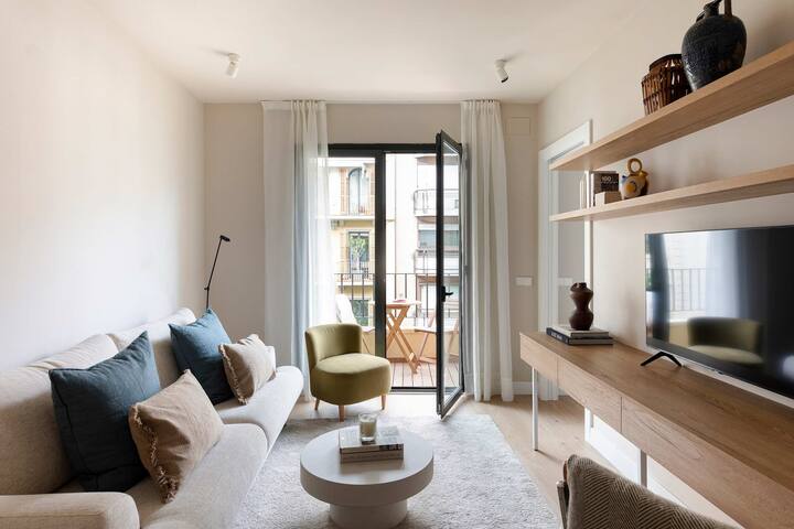 KODU / BAN – Two Bedroom Apartment with Balcony gallery image 2