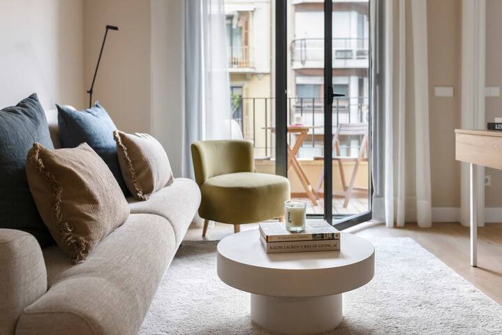 KODU / BAN – Two Bedroom Apartment with Balcony gallery image 3