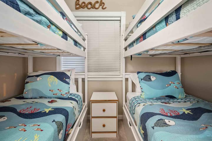 ¡La habitación con literas es el alojamiento perfecto para niños y niños de corazón!