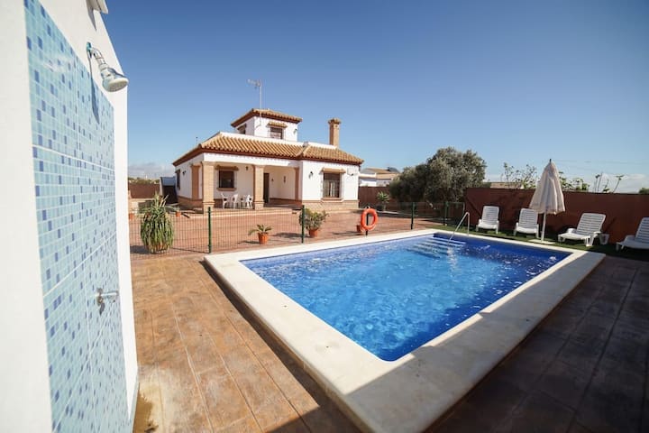 Casa Ana Mari Con Piscina Privada, En Conil. - Conil de la Frontera