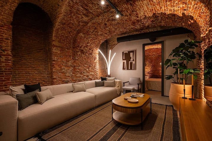 Glamurous duplex design gallery image 2